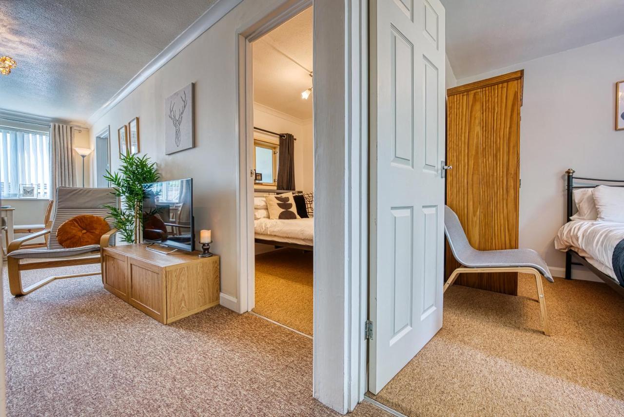 סאות' Cosy 3 Bed Apartment In Southam, Sleeps 6 מראה חיצוני תמונה